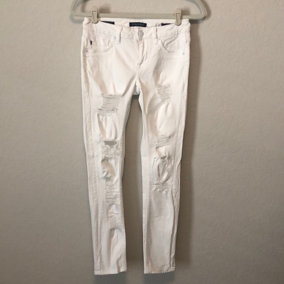 Vigoss ‘Tomboy Thompson’ Destroyed Skinny Jeans - Picture 4 of 9